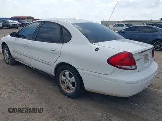 2007 Ford Taurus SE с VIN 1FAFP53U87A113609, выставлен на аукционе IAAI как лот 42490331 с пробегом 202 099 миль миль и . История ставок и продаж доступна на DreamBid. Изображение 3.