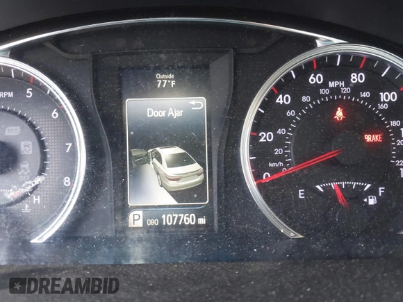 2017 Toyota Camry XLE z VIN 4T1BF1FK4HU377694, wystawiony jako IAAI lot #42375026 z przebiegiem 107 760 mil mil oraz . Historia ofert i sprzedaży dostępna na DreamBid. Obrazek 16.