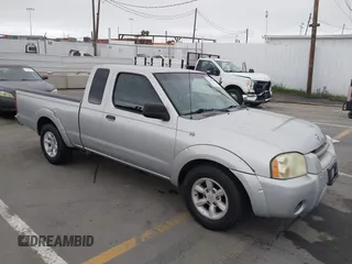 2004 Nissan Frontier XE z VIN 1N6DD26T44C426195, wystawiony jako IAAI lot #42208220 z przebiegiem 266 590 mil mil oraz . Historia ofert i sprzedaży dostępna na DreamBid. Obrazek 1.
