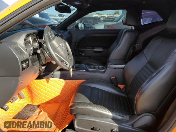2012 Dodge Challenger R/T Classic z VIN 2C3CDYBT7CH275229, wystawiony jako Copart lot #89179875 z przebiegiem 113 931 mil mil oraz Nie do naprawy • Non repairable. Historia ofert i sprzedaży dostępna na DreamBid. Obrazek 7.