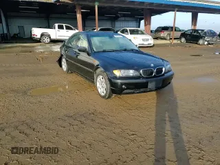 2005 BMW 3 Series 325i with VIN WBAAZ334X5KP92841, listed as a Copart auction lot 84638894 with Not provided miles and Salvage title. Bid and sale history available at DreamBid. Image 10.
