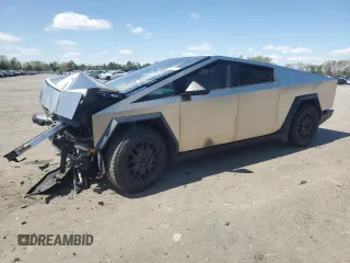 2024 Tesla Cybertruck z VIN 7G2CEHED8RA012141, wystawiony jako Copart lot #52367445 z przebiegiem 8 368 mil mil oraz Szkoda całkowita • Salvage title. Historia ofert i sprzedaży dostępna na DreamBid. Obrazek 1.