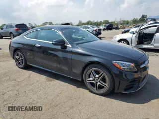 2019 Mercedes-Benz C 300 z VIN WDDWJ8EBXKF776237, wystawiony jako Copart lot #62342065 z przebiegiem 55 031 mil mil oraz Szkoda całkowita • Salvage title. Historia ofert i sprzedaży dostępna na DreamBid. Obrazek 4.