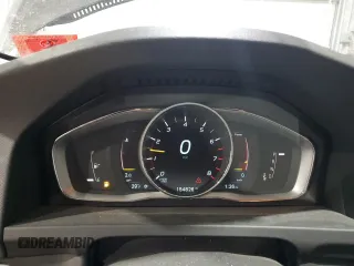 2015 Volvo V60 T5 z VIN YV4612HK1F1001506, wystawiony jako Copart lot #86145044 z przebiegiem 154 826 mil mil oraz Szkoda całkowita • Salvage title. Historia ofert i sprzedaży dostępna na DreamBid. Obrazek 9.