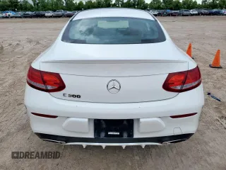 2018 Mercedes-Benz C 300 z VIN WDDWJ4JB8JF680569, wystawiony jako Copart lot #61075975 z przebiegiem 131 578 mil mil oraz Czysty tytuł • Clean title. Historia ofert i sprzedaży dostępna na DreamBid. Obrazek 6.
