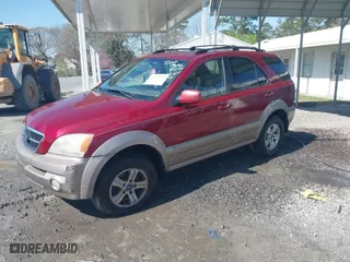 2005 Kia Sorento LX with VIN KNDJD733755477137, listed as a IAAI auction lot 41809893 with 162,236 mi miles. Bid and sale history available at carsss.com. Image 2.
