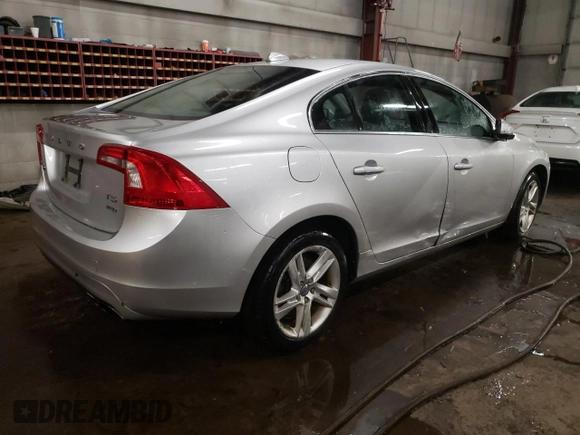 2015 Volvo S60 T5 Premier with VIN YV1612TB4F2304312, listed as a Copart auction lot 88788935 with 98,941 mi miles and Salvage Title. Bid and sale history available at carsss.com. Image 3.