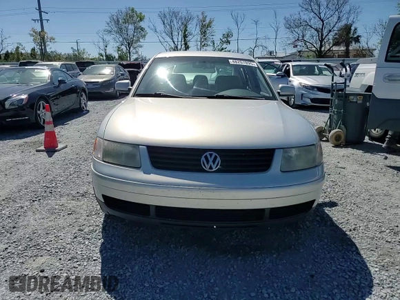 2001 Volkswagen Passat z VIN WVWAC63B91P019327, wystawiony jako Copart lot #48207895 z przebiegiem 147 065 mil mil oraz Szkoda całkowita • Salvage title. Historia ofert i sprzedaży dostępna na DreamBid. Obrazek 11.