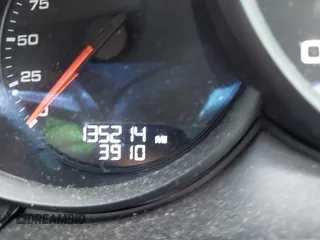 2017 Porsche Macan z VIN WP1AA2A58HLB81896, wystawiony jako IAAI lot #42251657 z przebiegiem 135 214 mil mil oraz . Historia ofert i sprzedaży dostępna na DreamBid. Obrazek 15.