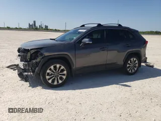 2021 Toyota RAV4 XLE Premium with VIN 2T3C1RFV4MW152088, listed as a Copart auction lot 51761745 with 26,549 mi miles and Salvage Title. Bid and sale history available at carsss.com. Image 1.