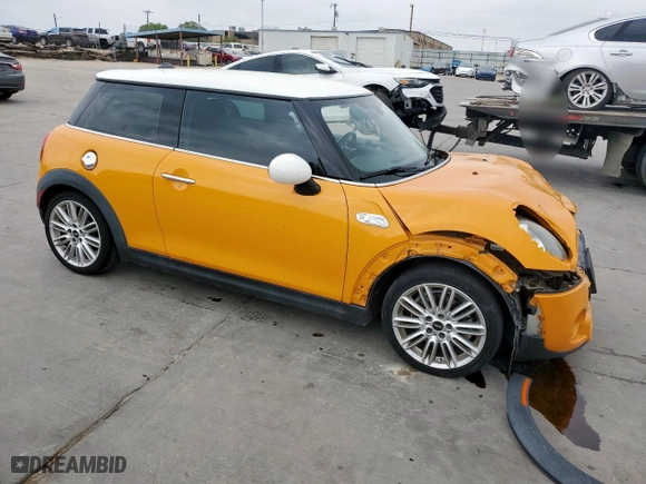 2015 MINI Cooper Hardtop S with VIN WMWXP7C59FT740435, listed as a Copart auction lot 51494815 with 70,544 mi miles and Salvage Title. Bid and sale history available at carsss.com. Image 4.