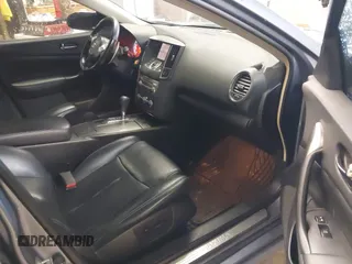 2011 Nissan Maxima SV z VIN 1N4AA5AP8BC849956, wystawiony jako IAAI lot #42317906 z przebiegiem 258 534 mil mil oraz . Historia ofert i sprzedaży dostępna na DreamBid. Obrazek 5.