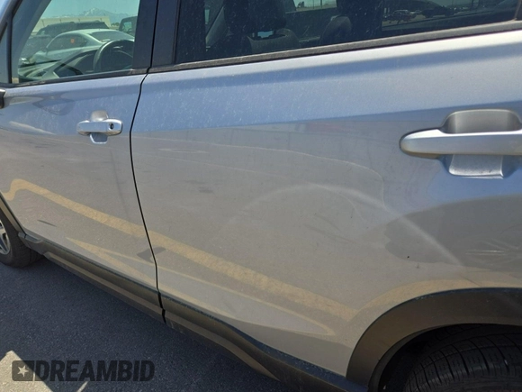 2019 Subaru Forester Premium with VIN JF2SKAGC7KH552139, listed as a IAAI auction lot 42566945 with 204,278 mi miles and . Bid and sale history available at DreamBid. Image 4.