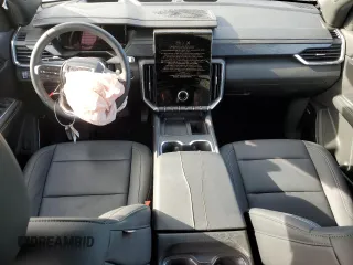 2024 GMC Acadia AWD Elevation z VIN 1GKENNKS3RJ210817, wystawiony jako Copart lot #87511955 z przebiegiem 1 469 mil mil oraz Czysty tytuł • Clean title. Historia ofert i sprzedaży dostępna na DreamBid. Obrazek 8.