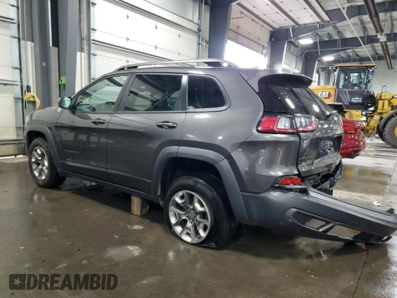 2019 Jeep Cherokee Trailhawk Elite with VIN 1C4PJMBNXKD182846, listed as a Copart auction lot 84090984 with 79,212 mi miles and Salvage title. Bid and sale history available at DreamBid. Image 2.