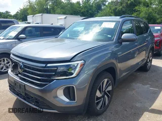 2024 Volkswagen Atlas SE with VIN 1V2HR2CAXRC528423, listed as a IAAI auction lot 42346922 with 38,637 mi miles and . Bid and sale history available at DreamBid. Image 17.