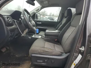 2018 Toyota Tundra 4WD SR with VIN 5TFUY5F14JX689816, listed as a Copart auction lot 89198265 with 141,315 mi miles and Salvage Title. Bid and sale history available at carsss.com. Image 7.