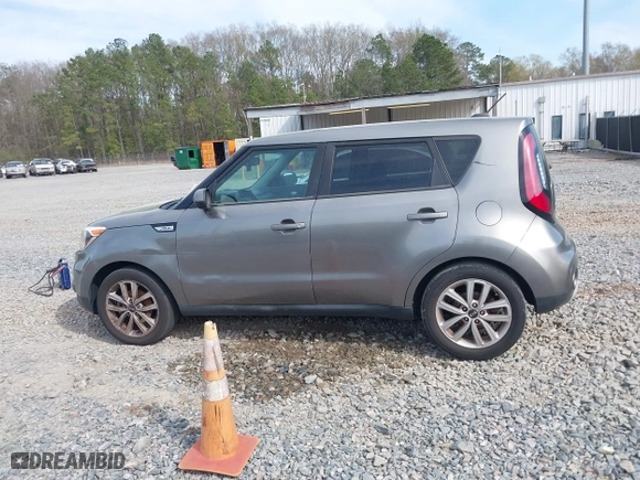 2019 Kia Soul + with VIN KNDJP3A5XK7678079, listed as a IAAI auction lot 41844361 with 97,564 mi miles. Bid and sale history available at carsss.com. Image 14.
