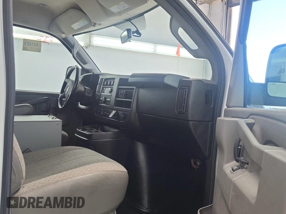 2022 Chevrolet Express Cargo with VIN 1GCWGAFP2N1261356, listed as a IAAI auction lot 42670346 with 63,269 mi miles and . Bid and sale history available at DreamBid. Image 6.