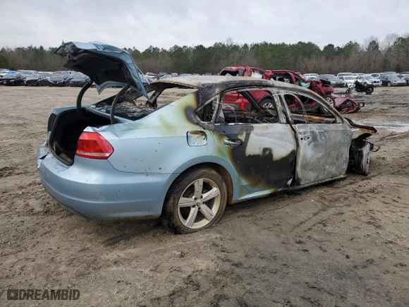 2012 Volkswagen Passat SE with VIN 1VWBP7A31CC105295, listed as a Copart auction lot 44119375 with 0 mi miles and Salvage Title. Bid and sale history available at carsss.com. Image 3.