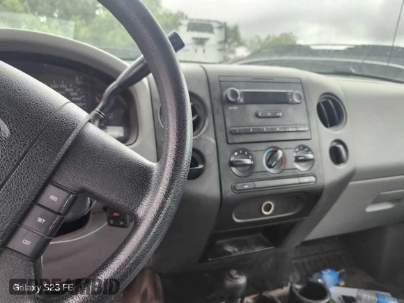 2007 Ford F-150 STX with VIN 1FTRX14W97KD41449, listed as a IAAI auction lot 42802215 with 181,785 mi miles and . Bid and sale history available at DreamBid. Image 22.