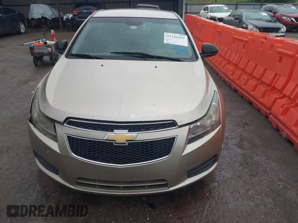 2014 Chevrolet Cruze LS with VIN 1G1PA5SH6E7132957, listed as a IAAI auction lot 42146562 with 130,117 mi miles and . Bid and sale history available at DreamBid. Image 12.