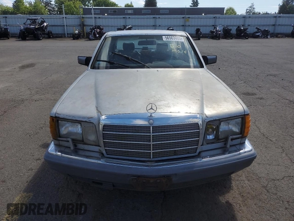 1986 Mercedes-Benz 560 z VIN WDBCA39D0GA245644, wystawiony jako Copart lot #56563485 z przebiegiem 231 797 mil mil oraz Tytuł czysty. Historia ofert i sprzedaży dostępna na DreamBid. Obrazek 5.