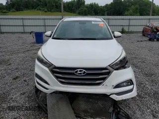 2016 Hyundai Tucson SE z VIN KM8J33A47GU167064, wystawiony jako Copart lot #56566545 z przebiegiem 101 703 mil mil oraz Szkoda całkowita • Salvage title. Historia ofert i sprzedaży dostępna na DreamBid. Obrazek 5.