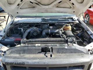 2005 Ford F-250 XL с VIN 1FTSW21P65EB24587, выставлен на аукционе Copart как лот 56990005 с пробегом 201 930 миль миль и Чистый • Clean title. История ставок и продаж доступна на DreamBid. Изображение 11.