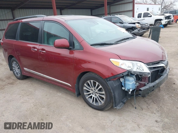 2018 Toyota Sienna XLE Auto Access Seat with VIN 5TDYZ3DC0JS946323, listed as a IAAI auction lot 41835724 with 78,959 mi miles. Bid and sale history available at carsss.com. Image 1.