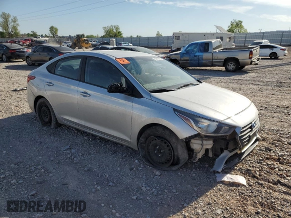2018 Hyundai Accent SE z VIN 3KPC24A31JE013744, wystawiony jako Copart lot #52619315 z przebiegiem 89 887 mil mil oraz Szkoda całkowita • Salvage title. Historia ofert i sprzedaży dostępna na DreamBid. Obrazek 4.