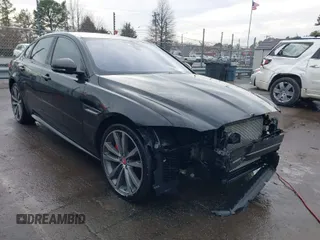 2016 Jaguar XF S with VIN SAJBG4BV0GCY04264, listed as a IAAI auction lot 41576250 with 102,553 mi miles. Bid and sale history available at carsss.com. Image 1.