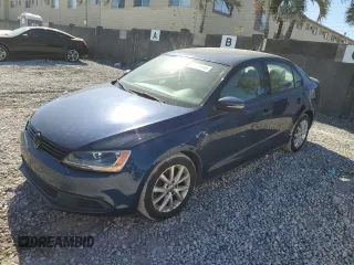 2011 Volkswagen Jetta Sedan SE PZEV with VIN 3VWDZ7AJ0BM016915, listed as a Copart auction lot 47321695 with 165,074 mi miles and Clean Title. Bid and sale history available at carsss.com. Image 1.