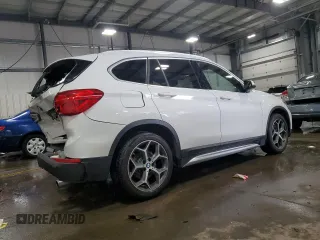 2018 BMW X1 xDrive28i with VIN WBXHT3C30J5L33646, listed as a Copart auction lot 46707525 with 82,656 mi miles and Salvage Title. Bid and sale history available at carsss.com. Image 3.