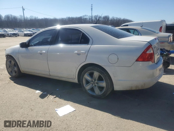 2010 Ford Fusion SE z VIN 3FAHP0HA6AR421918, wystawiony jako Copart lot #46276355 z przebiegiem 129 408 mil mil oraz Szkoda całkowita • Salvage title. Historia ofert i sprzedaży dostępna na DreamBid. Obrazek 2.