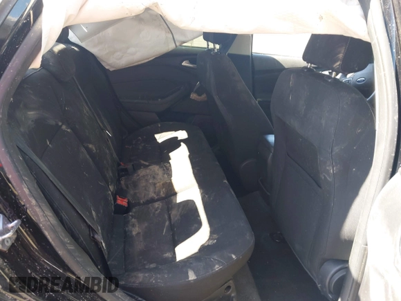 2018 Ford Focus SE z VIN 1FADP3FE9JL303933, wystawiony jako IAAI lot #42530171 z przebiegiem Nie podano mil oraz . Historia ofert i sprzedaży dostępna na DreamBid. Obrazek 8.