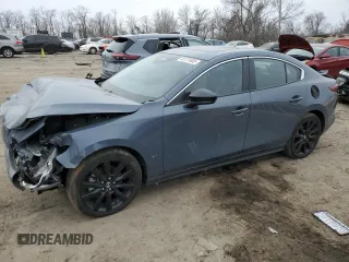 2024 Mazda 3 S Carbon Edition z VIN 3MZBPBCM1RM404236, wystawiony jako Copart lot #45731885 z przebiegiem Nie podano mil oraz Szkoda całkowita • Salvage title. Historia ofert i sprzedaży dostępna na DreamBid. Obrazek 1.