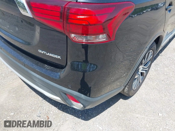 2018 Mitsubishi Outlander ES z VIN JA4AD2A33JZ069124, wystawiony jako IAAI lot #42299519 z przebiegiem 200 805 mil mil oraz . Historia ofert i sprzedaży dostępna na DreamBid. Obrazek 6.