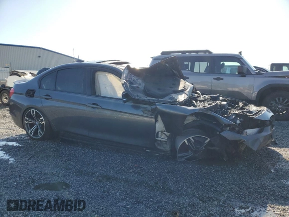 2012 BMW 3 Series 328i с VIN WBA3A5C56CF342095, выставлен на аукционе Copart как лот 52299665 с пробегом Не указан миль и Списание • Salvage title. История ставок и продаж доступна на DreamBid. Изображение 4.