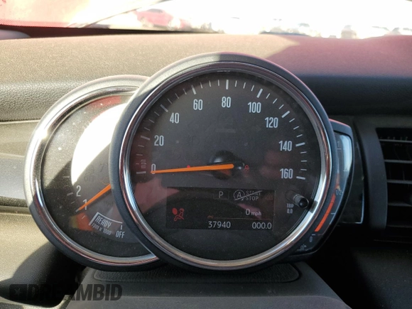 2020 MINI Hardtop Cooper S z VIN WMWXR5C04L2M60247, wystawiony jako Copart lot #70991934 z przebiegiem 37 940 mil mil oraz Szkoda całkowita • Salvage title. Historia ofert i sprzedaży dostępna na DreamBid. Obrazek 9.