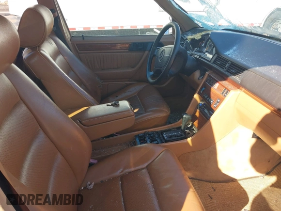 1995 Mercedes-Benz E with VIN WDBEA92E7SF310418, listed as a IAAI auction lot 41762503 with 206,153 mi miles and . Bid and sale history available at DreamBid. Image 5.