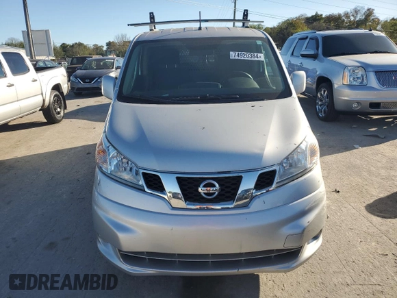 2018 Nissan NV200 S z VIN 3N6CM0KN7JK704620, wystawiony jako Copart lot #74920384 z przebiegiem 225 431 mil mil oraz Szkoda całkowita • Salvage title. Historia ofert i sprzedaży dostępna na DreamBid. Obrazek 5.