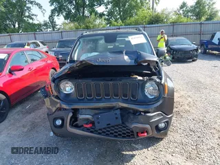2018 Jeep Renegade Trailhawk with VIN ZACCJBCB1JPH50649, listed as a IAAI auction lot 42476911 with 84,530 mi miles and . Bid and sale history available at DreamBid. Image 13.