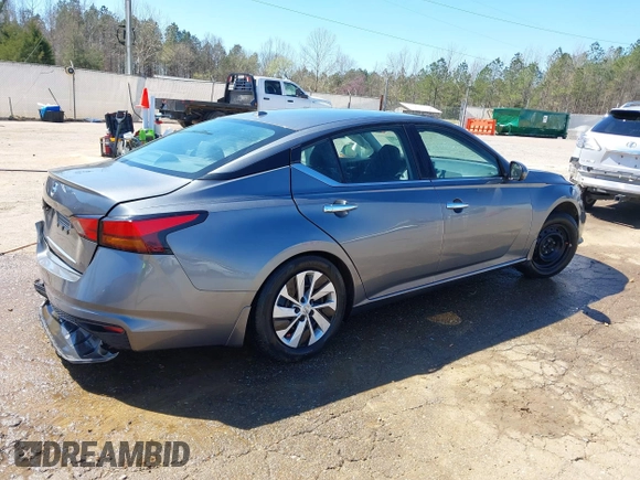 2020 Nissan Altima S with VIN 1N4BL4BV3LC277136, listed as a IAAI auction lot 41824422 with 105,250 mi miles and . Bid and sale history available at carsss.com. Image 4.