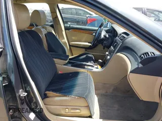 2004 Acura TL with VIN 19UUA66264A060716, listed as a IAAI auction lot 42120663 with 175,765 mi miles. Bid and sale history available at carsss.com. Image 5.