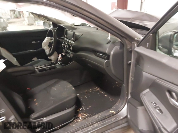 2020 Nissan Sentra S with VIN 3N1AB8BV3LY206433, listed as a IAAI auction lot 41961273 with 116,169 mi miles and . Bid and sale history available at DreamBid. Image 5.