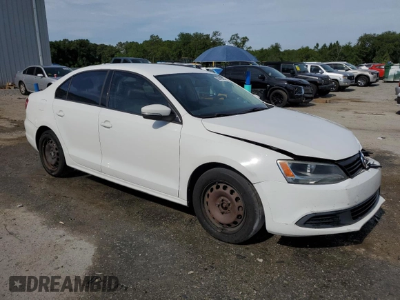 2011 Volkswagen Jetta SE with VIN 3VWDX7AJ3BM304305, listed as a Copart auction lot 58448385 with 178,638 mi miles and Salvage title. Bid and sale history available at DreamBid. Image 4.