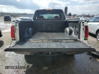 2000 Ford F-150 XL with VIN 1FTZX1727YNB23518, listed as a Copart auction lot 43914215 with 0 mi miles and Salvage Title. Bid and sale history available at carsss.com. Image 6.