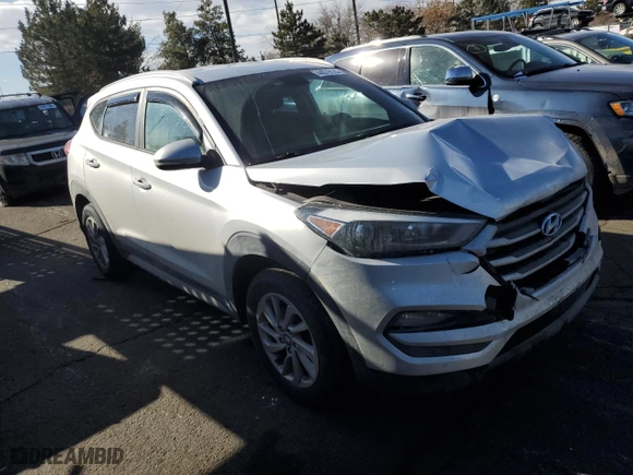 2017 Hyundai Tucson SE Plus with VIN KM8J3CA47HU541271, listed as a Copart auction lot 44079125 with 93,107 mi miles and Salvage Title. Bid and sale history available at carsss.com. Image 4.
