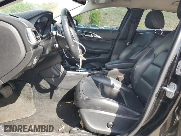 2018 Infiniti QX30 Premium with VIN SJKCH5CR2JA050226, listed as a Copart auction lot 58978595 with 82,280 mi miles and Salvage title. Bid and sale history available at DreamBid. Image 7.